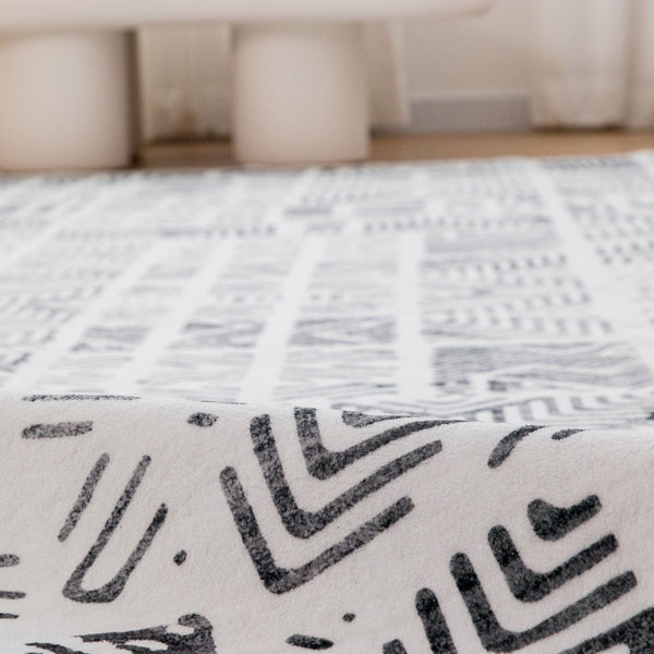 Clearance Offwhite Hallway Runner Soft Plush Corridor Carpet Machine Washable Geometric Mat 80x300cm